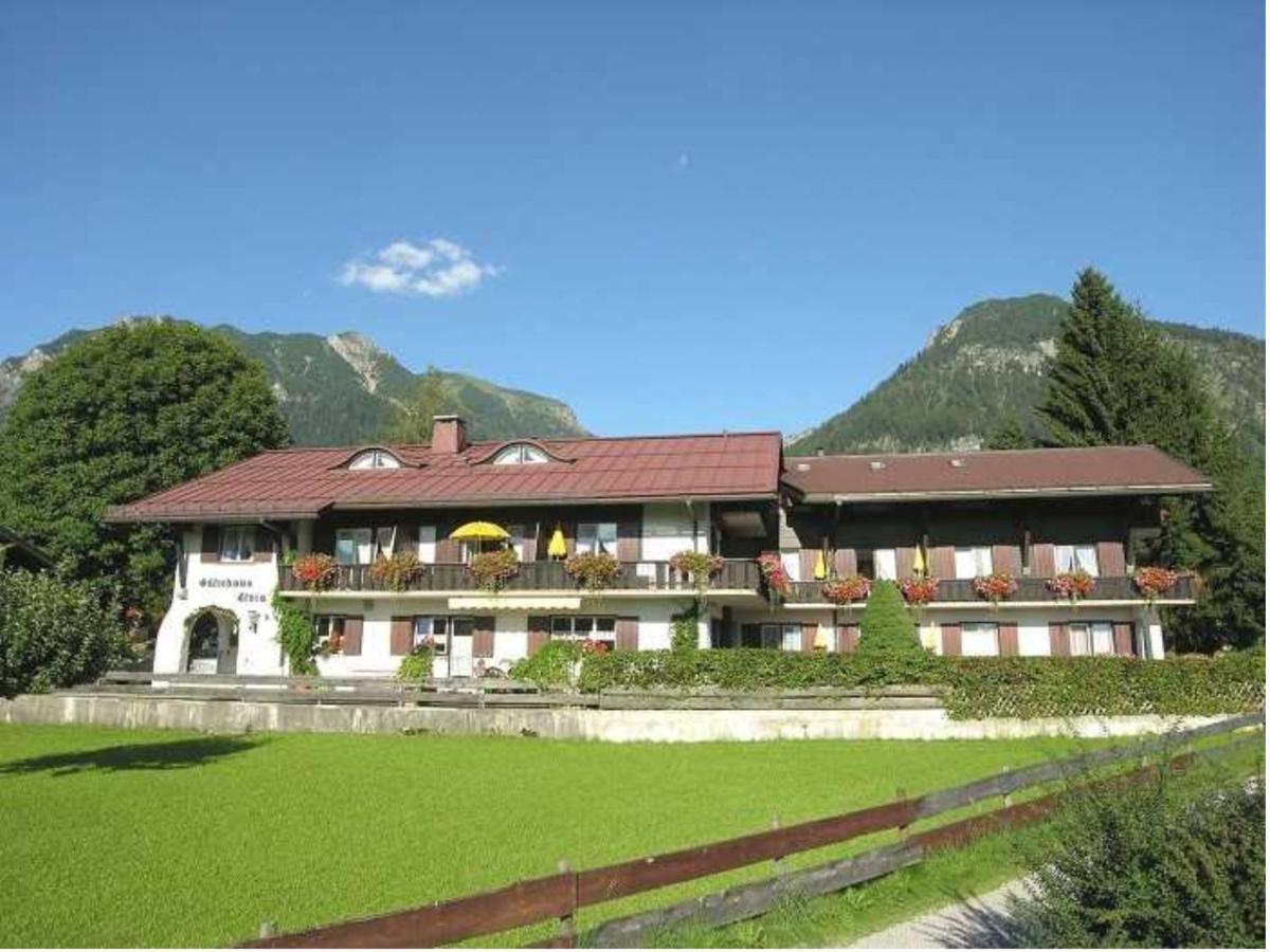 Gaestehaus Elvia Оберстдорф Экстерьер фото